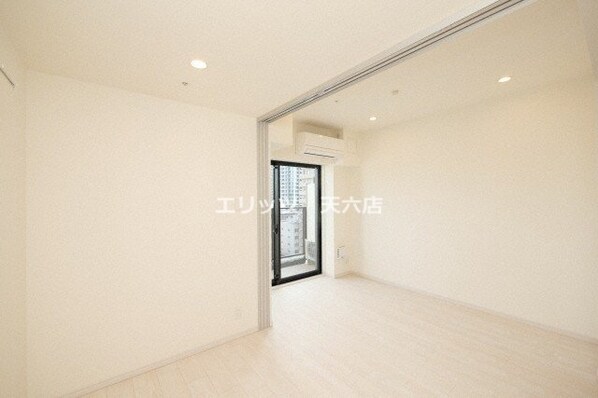 シーズンフラッツ梅田NORTHの物件内観写真